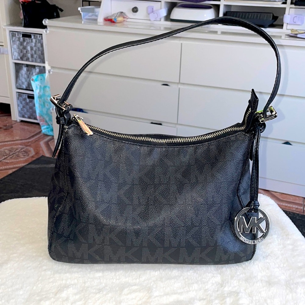 Michael kors shoulder bag